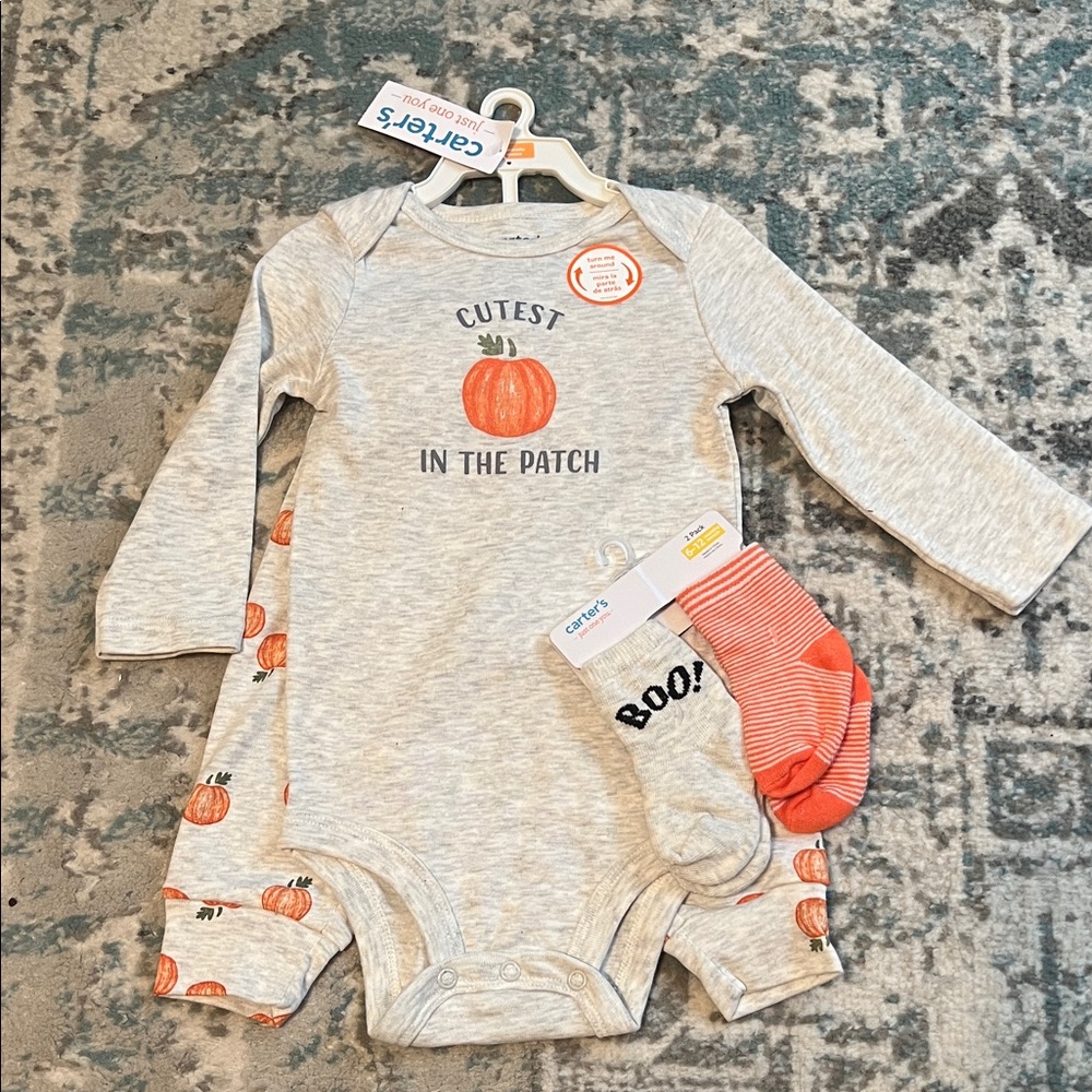 Carter's Pumpkin 9 Month Set